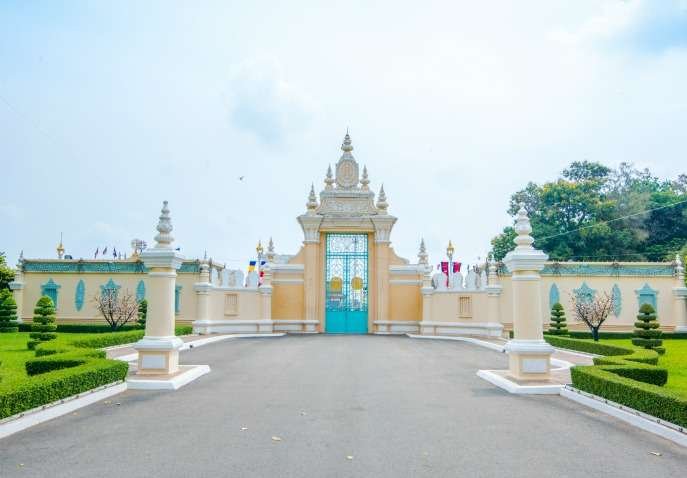 Day 5 Vietnam: Explore Ho Chi Minh today!