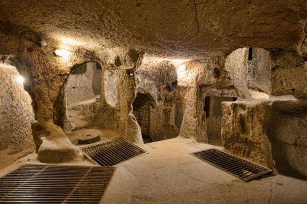 Explore the Cu Chi Tunnels